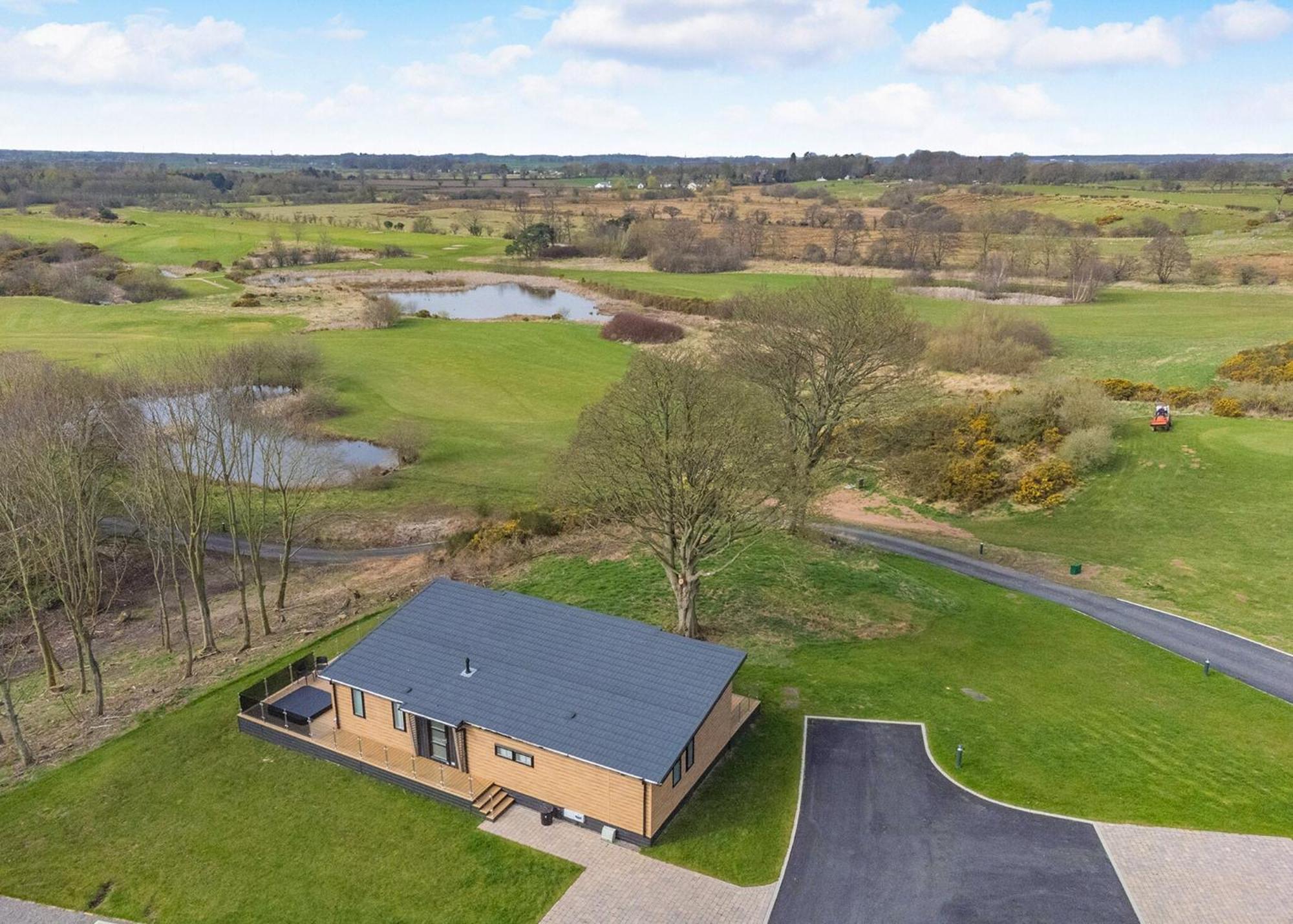 Eden Lodge Retreat Crosby  Екстериор снимка